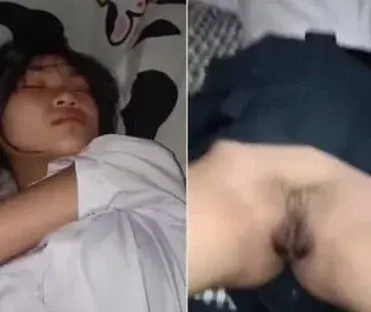 Bokep Viral Roknya Kesingkap Pas Tidur Berujung di Geli Geli Sempit Memijit Viral Video